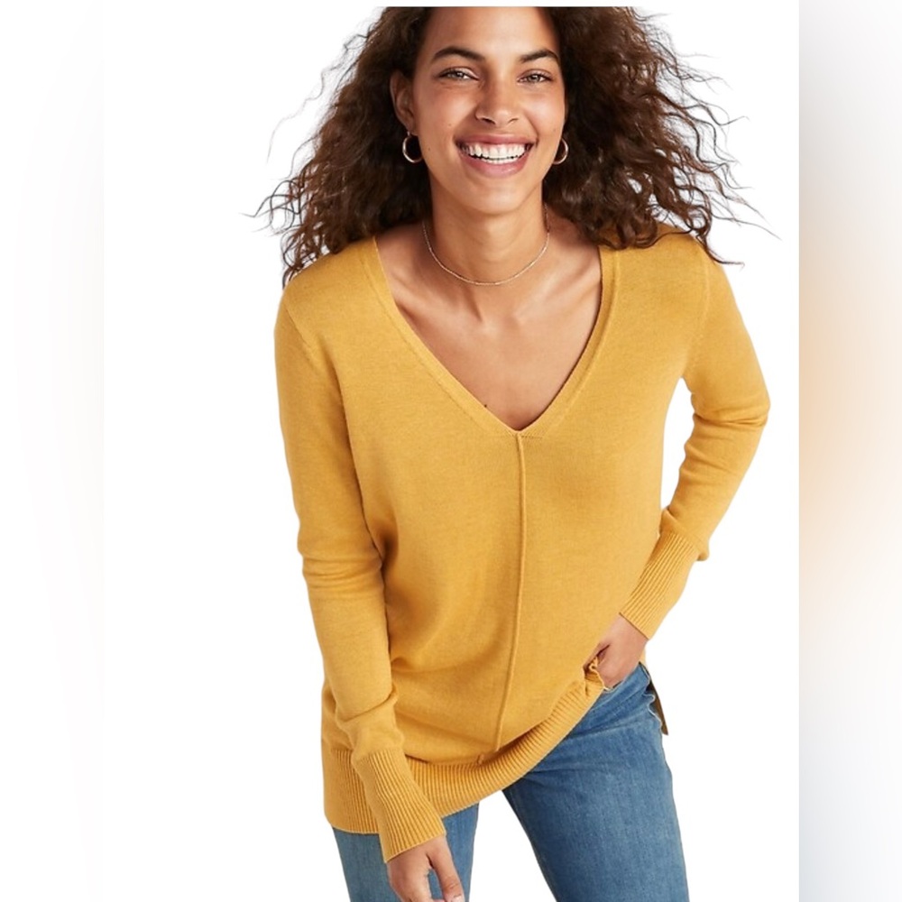 Old Navy new without tags. Size Medium